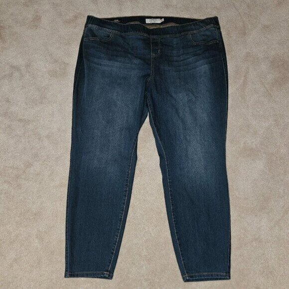 Torrid Denim Lean Jean Size 4R Blue Pull-On Elastic Waistband Jegging - Picture 1 of 13